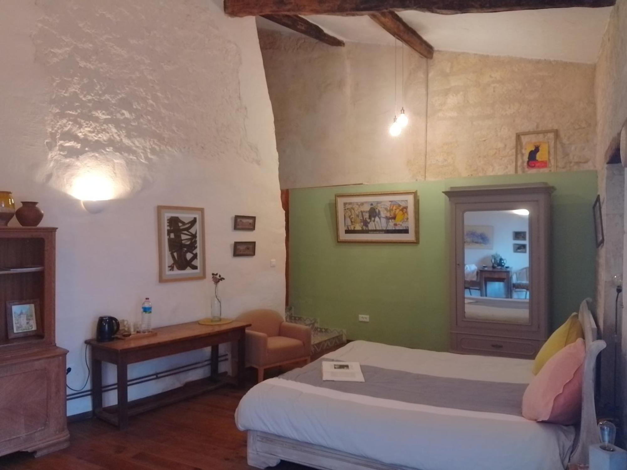 Bastida De Beata Bed & Breakfast Noailles  Exterior photo